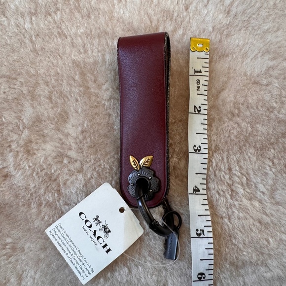 Coach Tea Rose Key Loop - Picture 1 of 6